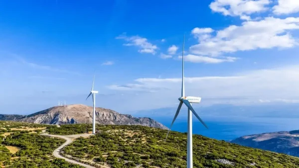 Οι ΑΠΕ κρατούν χαμηλά το ρεύμα στην Ελλάδα – Έως 70 ευρώ ανά MWh η διαφορά με Κεντρική Ευρώπη