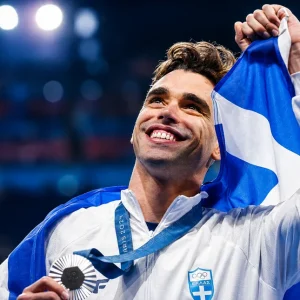 Απόστολος Χρήστου: Από την «κόλαση» στον παράδεισο και από τον φόβο για το νερό στην κορυφή - Η ιστορία του χρυσού κολυμβητή