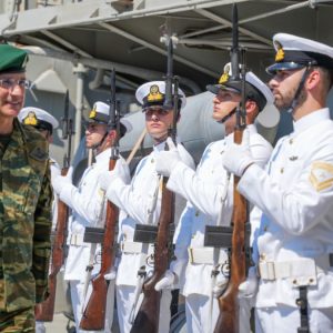 Στην Κύπρο ο Αρχηγός ΓΕΕΘΑ: Επισκέφθηκε τη Φρεγάτα «Νικηφόρος Φωκάς» και τα μαχητικά F-16 που σταθμεύουν στο νησί