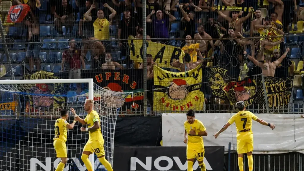 Καλαμάτα – Άρης 2-3: Επική ανατροπή στις καθυστερήσεις και μεγάλο διπλό με ήρωα τον Φαμπιάνο