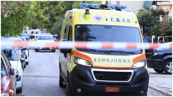 Νέα Σμύρνη: Σοκαριστική μαρτυρία για τη γυναικοκτονία – «Της είχε δείξει το όπλο με το οποίο θα τη σκότωνε»