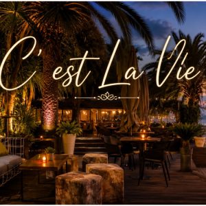 C’est la Vie: Η Στυλίδα έχει τον δικό της all day προορισμό δίπλα στη θάλασσα