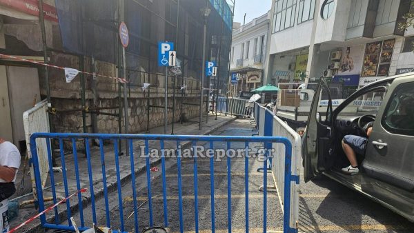 Δικαστικό Μέγαρο Λαμίας: «Φως στο τούνελ» για την απομάκρυνση των «στοιχειωμένων» σκαλωσιών