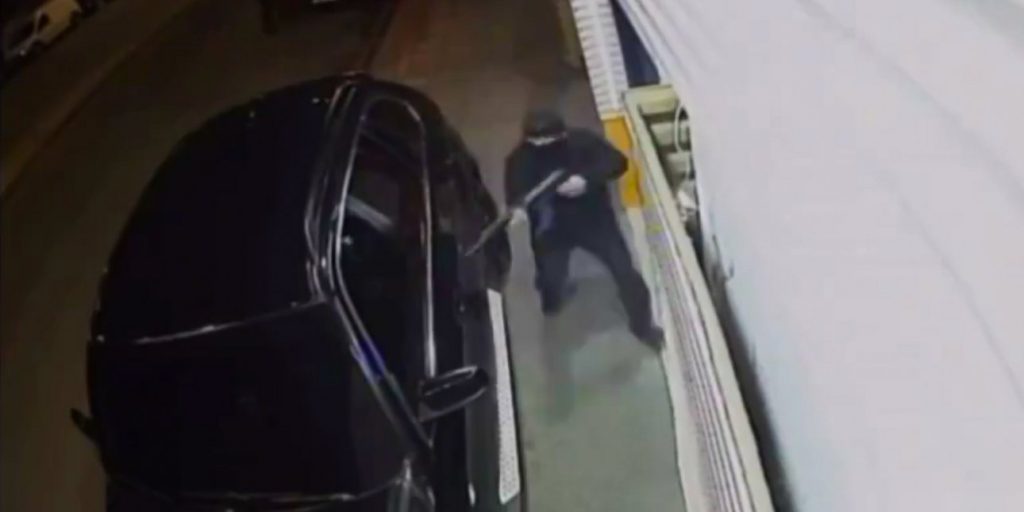 Δολοφονία Ζαμπούνη: Η ΕΛΑΣ έδωσε στη δημοσιότητα στοιχεία 43χρονου που εμπλέκεται στο μαφιόζικο χτύπημα