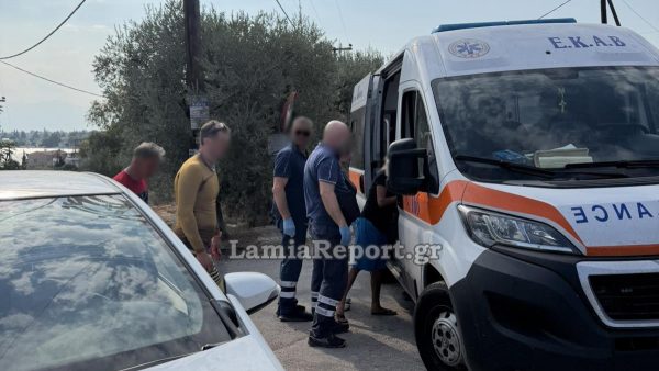 Τροχαίο στις Ράχες με σύγκρουση δύο αυτοκινήτων - Στο Κ.Υ. διακομίστηκε η μια οδηγός - Δείτε εικόνες