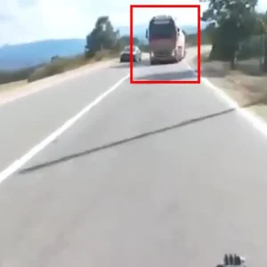 Αντιμέτωπος με ποινικό αδίκημα ο οδηγός του βυτιοφόρου που έκανε την εξοργιστική προσπέραση στη Λίμνη Πλαστήρα