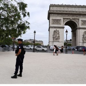 «Experiments P»: Το αρρωστημένο αρχείο στον υπολογιστή δημόσιου υπαλλήλου στη Γαλλία – Ανάγκαζε υποψήφιες για δουλειά να ουρούν πάνω τους