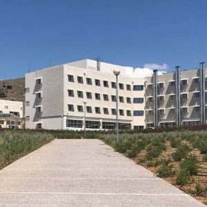 Εργαζόμενος στο Νοσοκομείο Χαλκίδας τραυματίστηκε σοβαρά όταν "έσκασε" φιάλη οξυγόνου μέσα σε θάλαμο με 5 ασθενείς
