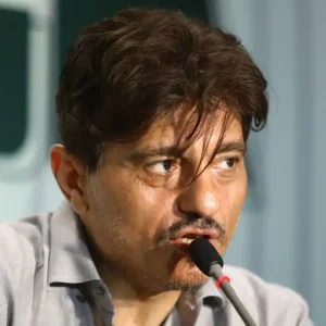 Δημήτρης Γιαννακόπουλος: «Όταν σου πετάνε μία μικρή πέτρα, πρέπει να πάρεις μία μεγάλη και να τους καταστρέψεις»