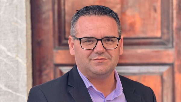 Γιάννης Αποστόλου: «Ο Δήμος συνεχίζει απρόσκοπτα τη λειτουργία του. Η αλήθεια θα αποκαλυφθεί σύντομα»