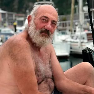 Κατηγορεί τον εαυτό της η σύζυγος του Ισπανού επιχειρηματία που έπεσε από σκάφος στο Ιόνιο: «Δεν γυρίζω πίσω μέχρι να βρεθεί»