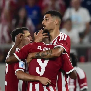 Ολυμπιακός – Ατρόμητος 1-0: Ο Κάρμο λύτρωσε Πειραιώτες και Ελ Κααμπί στην πρεμιέρα της Super League