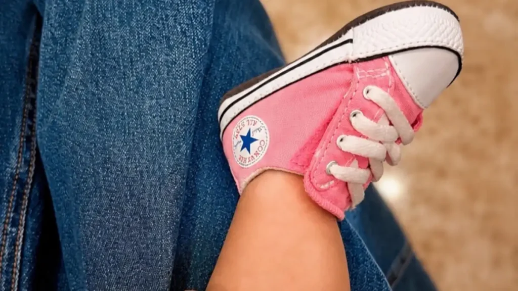 Η Κατερίνα Καινούργιου για shopping therapy με την 5 μηνών κόρη της