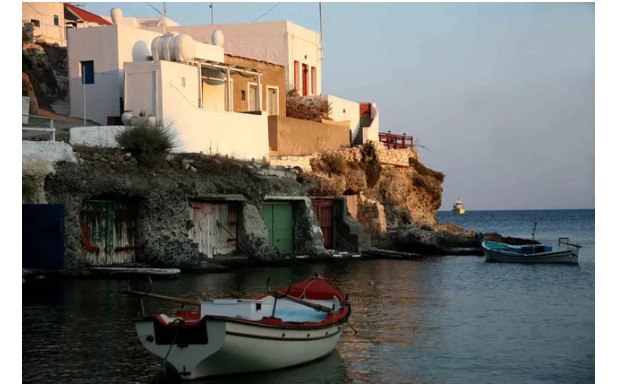 Τραγωδία στην Κίμωλο: Νεκρός 17χρονος μετά από ηλεκτροπληξία σε μπάνιο σπιτιού -Σήμερα η ιατροδικαστική εξέταση