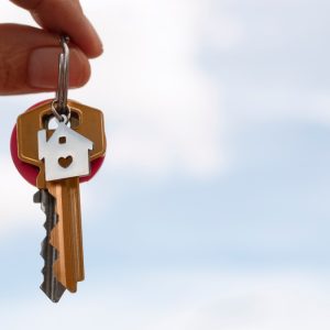 Χάθηκε κόκκινη κλειδοθήκη μαζί με ταυτότητα