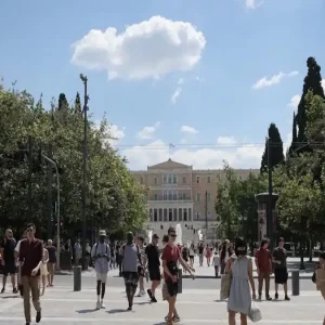 ΔΕΘ: Στην τελική ευθεία το πακέτο μέτρων - Ποιοι κερδίζουν από αυξήσεις, φοροελαφρύνσεις και νέες παροχές