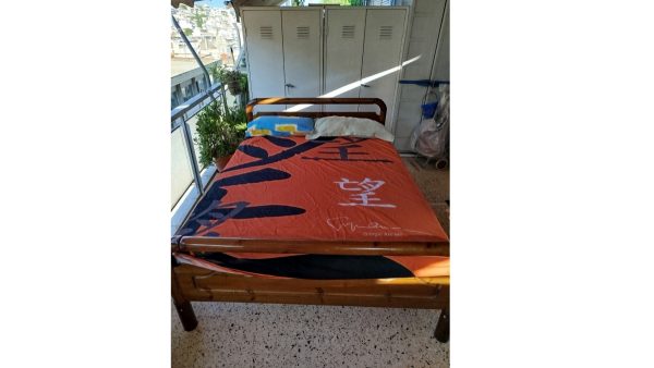 Χαρίζεται κρεβατοκάμαρα στη Λαμία