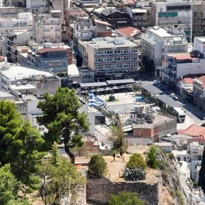 Τελικά στη Λαμία είναι περισσότερα τα ανοιχτά ή τα κλειστά καταστήματα?