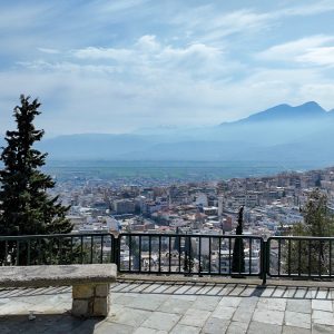 Άστατος καιρός με καταιγίδες και μποφόρ - Πότε επιστρέφουν οι υψηλές θερμοκρασίες
