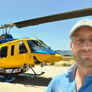 «Ήταν πολύ περήφανος για το ελικόπτερο»: Η ιστορία του Δανού πιλότου που σκοτώθηκε στη Δυτική Αττική και η τελευταία φωτογραφία πριν τη μοιραία πτήση