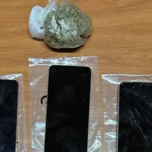 Ναρκωτικά και κινητά στα κελιά αποκάλυψε «ντου» της αστυνομίας στις φυλακές Άμφισσας και Μαλανδρίνου