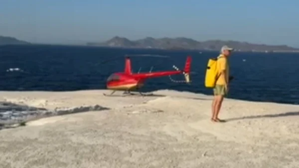 Έρευνα για το ελικόπτερο που προσγειώθηκε στο Σαρακήνικο της Μήλου: Εξετάζεται αν τηρήθηκαν οι κανονισμοί πτήσης