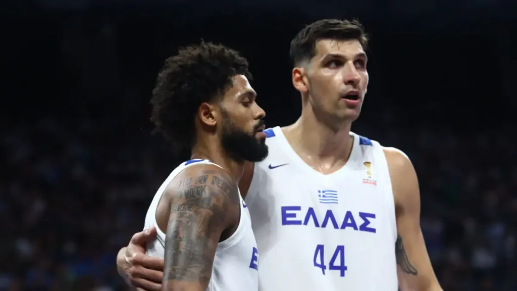 Ελλάδα – Ισπανία 108-106: Η Εθνική μπάσκετ πήρε στην παράταση το θρίλερ του T- Center και έμεινε ζωντανή για την πρόκριση στο Mundobasket