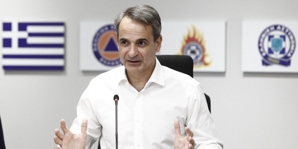 Στο Συντονιστικό Κέντρο Επιχείρησης της Πολιτικής Προστασίας ο Κ. Μητσοτάκης -Ενημερώθηκε για τα μέτωπα της φωτιάς