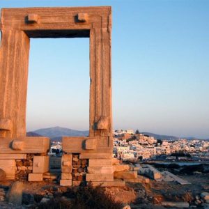 Αδιανόητο περιστατικό στη Νάξο: Πανικόβλητος άνδρας έψαχνε το παιδί του και τελικά το είχε ξεχάσει στο κατάλυμα όπου διέμενε