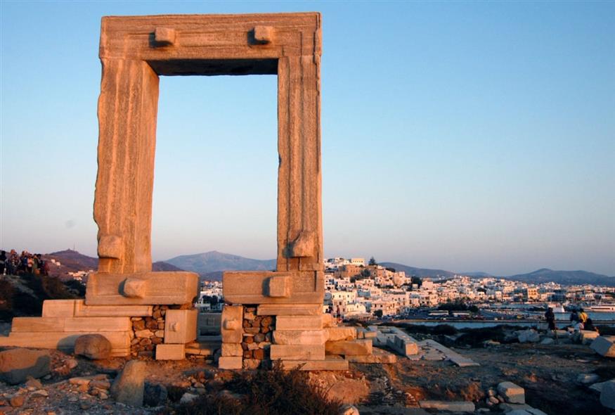 Αδιανόητο περιστατικό στη Νάξο: Πανικόβλητος άνδρας έψαχνε το παιδί του και τελικά το είχε ξεχάσει στο κατάλυμα όπου διέμενε