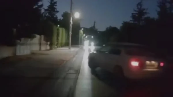Νέα Ερυθραία: Βίντεο με αυτοκίνητο που μπήκε στο αντίθετο ρεύμα – Οδηγός απέφυγε τη σύγκρουση την τελευταία στιγμή