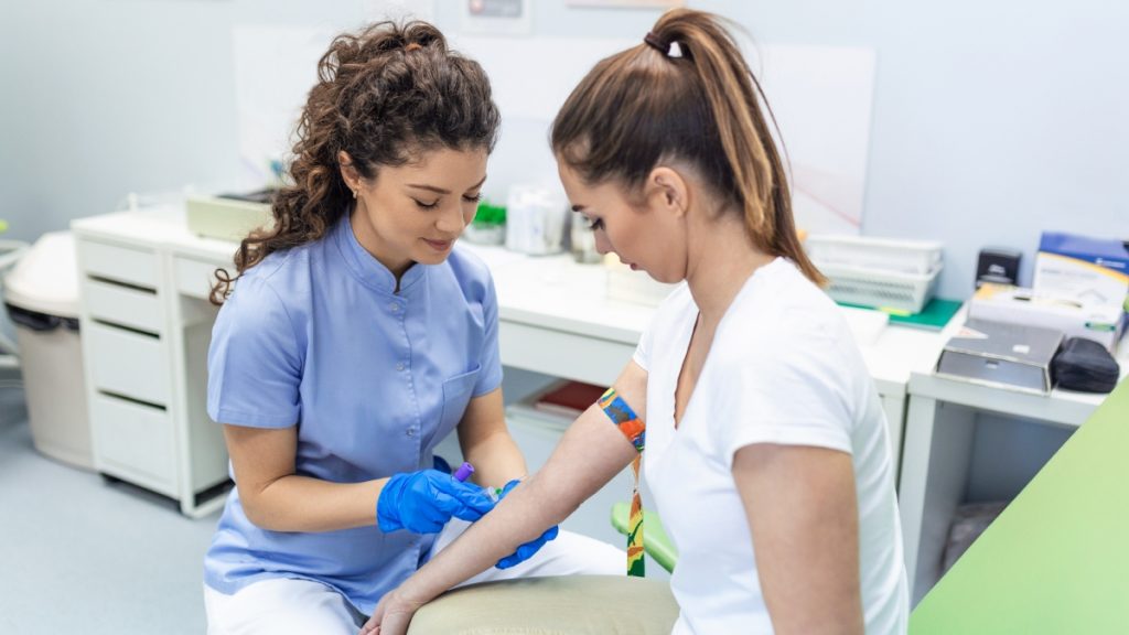 Ζητείται έμπειρη νοσηλεύτρια στο MediOne Λαμίας