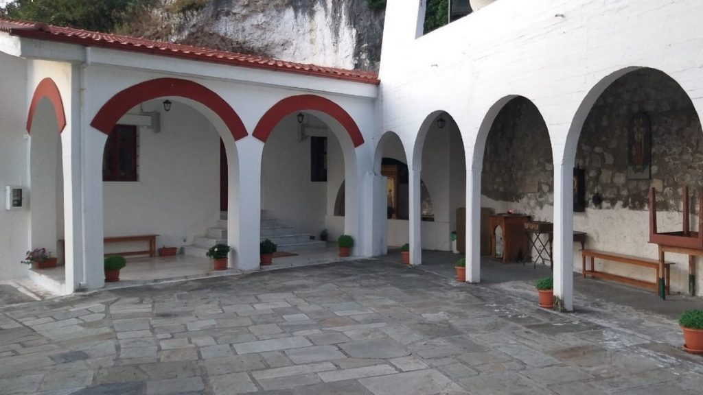 Γιορτάζει την Κυριακή η Ιερά Μονή Βαρδατών - Κυκλοφοριακές ρυθμίσεις την παραμονή