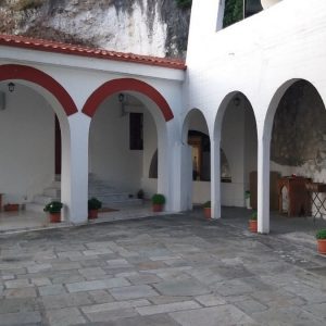 Γιορτάζει την Κυριακή η Ιερά Μονή Βαρδατών - Κυκλοφοριακές ρυθμίσεις την παραμονή