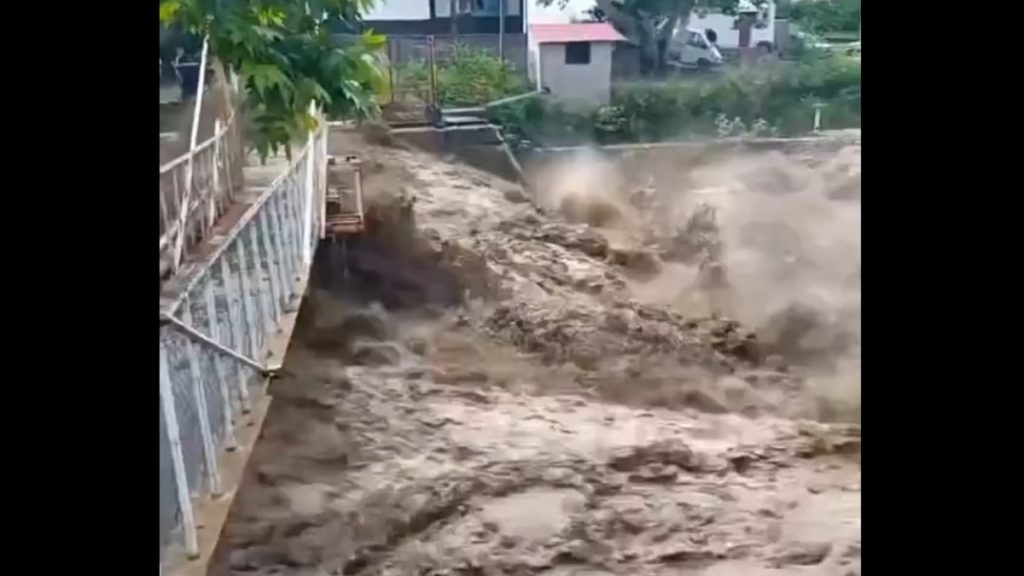 Σφοδρές καταιγίδες πλήττουν τις Φιλιππίνες: Τουλάχιστον τέσσερις άνθρωποι έχασαν τη ζωή τους