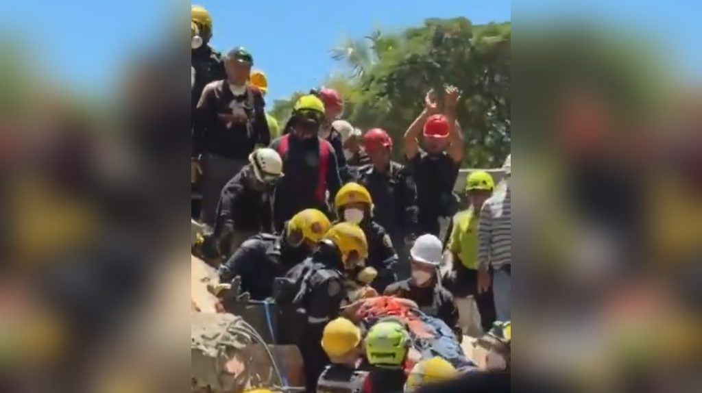 Σεισμός 7,4 Ρίχτερ στην Κολομβία: Μικρά  «θαύματα» μετά από 30 ώρες στα ερείπια – Συνεχίζεται η αναζήτηση επιζώντων μέσα στο απόλυτο χάος