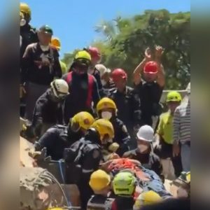 Σεισμός 7,4 Ρίχτερ στην Κολομβία: Μικρά  «θαύματα» μετά από 30 ώρες στα ερείπια – Συνεχίζεται η αναζήτηση επιζώντων μέσα στο απόλυτο χάος