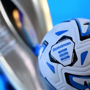 Super League: Ανοίγει η αυλαία με τα ΑΕΚ – Ηρακλής, Ολυμπιακός – Ατρόμητος και Καλαμάτα – Άρης, οι ώρες των αγώνων και οι μεταδόσεις