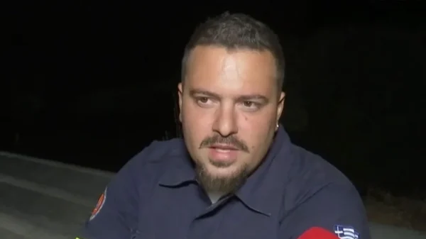 Τραγική ειρωνεία: Κάηκε το σπίτι εθελοντή πυροσβέστη την ώρα που ο ίδιος έσωζε τα σπίτια άλλων ανθρώπων