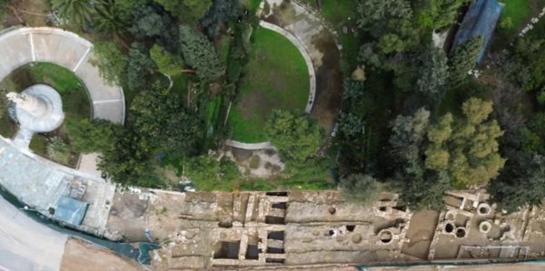 Αυτό είναι το θαυμάσιο ρωμαϊκό μνημείο με τις στοές που εντοπίστηκε σε εργασίες στη Βασιλίσσης Όλγας - Δείτε φωτογραφίες