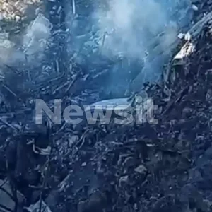 Συντριβή ελικοπτέρου στη Σίφνο: Βίντεο ντοκουμέντο από την πτώση και η μοιραία διαδρομή – «Ακούσαμε έναν περίεργο θόρυβο και ακαριαία είδαμε καπνό»