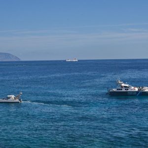 Aλιευτικό σκάφος βυθίστηκε ανοιχτά της Ιεράπετρας -Έσπευσε το Λιμενικό, καλά στην υγεία τους οι επιβαίνοντες