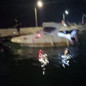 Επιχείρηση διάσωσης για πατέρα και γιο που έμειναν με το σκάφος τους στον Παγασητικό