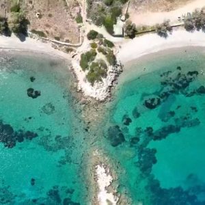 «Δίδυμα»: Δύο μαγευτικές παραλίες στο Αιγαίο με γαλαζοπράσινα νερά -Ανοργάνωτες, ιδανικές για ψαροντούφεκο