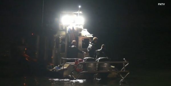 Τραγωδία στη Νέα Υόρκη: Νεκροί βρέφος 5 μηνών και 27χρονη μετά από ανατροπή σκάφους κοντά στο Νησί της Ελευθερίας, δείτε βίντεο