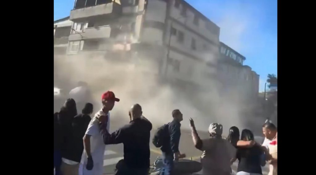 Συγκλονιστικές εικόνες από τον φοβερό σεισμό στην Κολομβία - Πάνω από 110 οι νεκροί, πολλοί εγκλωβισμένοι και αγνοούμενοι