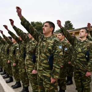 Αλλαγές στη στρατιωτική θητεία για τους 18χρονους – Τι ισχύει για τις αναβολές
