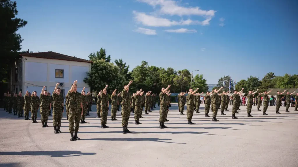 Στρατιωτική θητεία 9 μηνών για όσους επιλέξουν να καταταγούν χωρίς αναβολή