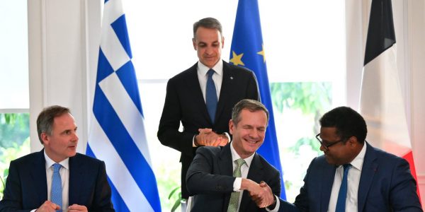 Γαλλική βοήθεια για το καλώδιο Ελλάδας-Κύπρου: Πώς θα ξεπαγώσει το έργο - Τι ισχύει για το χρονοδιάγραμμα