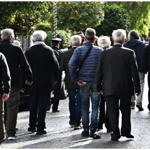 ΕΦΚΑ: Στις 42 ημέρες ο χρόνος αναμονής για σύνταξη -Τι αλλάζει για συνταξιούχους, οφειλέτες, ΑμεΑ